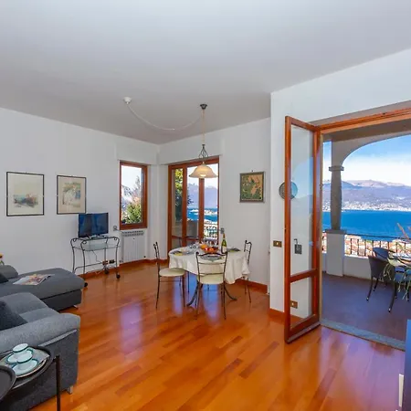 La Rosa Dei Venti View Terrace - Happy Апартаменти *