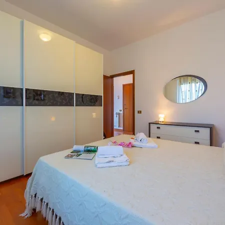 Lejlighed La Rosa Dei Venti Stresa Lake View Terrace - Happy Rentals Stresa
